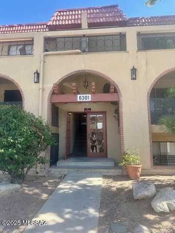 6301 N Barcelona Court, Tucson, AZ 85704
