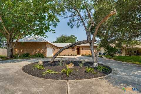 352 Ridge Crest Drive, Seguin, TX 78155