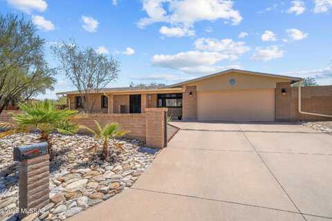 7302 E Rocky Creek Place, Tucson, AZ 85750