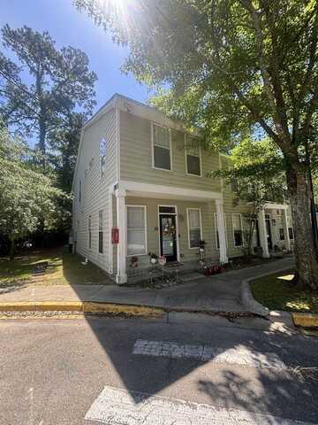 1417 Pullen Road, Tallahassee, FL 32303
