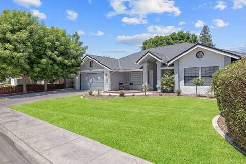 3340 W Orchard Avenue, Visalia, CA 93277