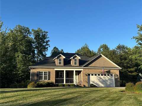 1080 E Chamberlin Drive, Asheboro, NC 27205