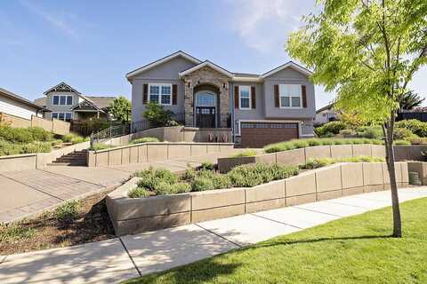4768 Hathaway Drive, Medford, OR 97504