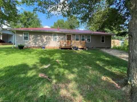 409 Carter Drive, Thomasville, NC 27360