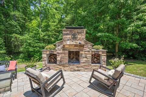 110 Lexington Avenue, Zebulon, NC 27597