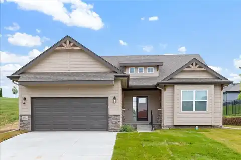 1742 BLACKTHORN Street, COUNCIL BLUFFS, IA 51503