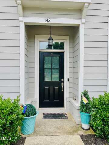142 Philips Square, Chapel Hill, NC 27516