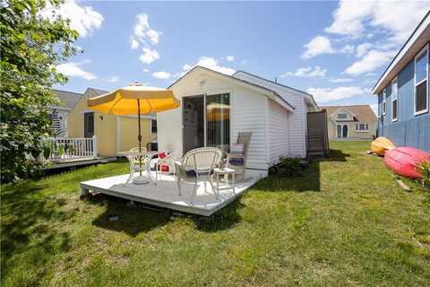 64 Burnside Avenue, Narragansett, RI 02882