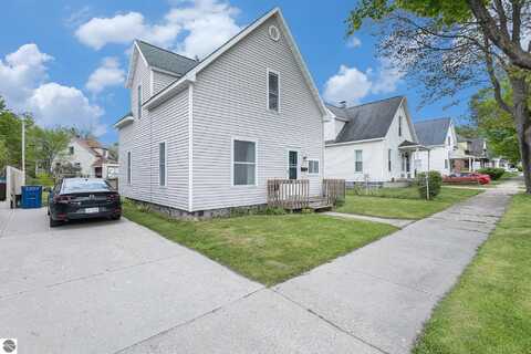 832 Wallace Street, Cadillac, MI 49601