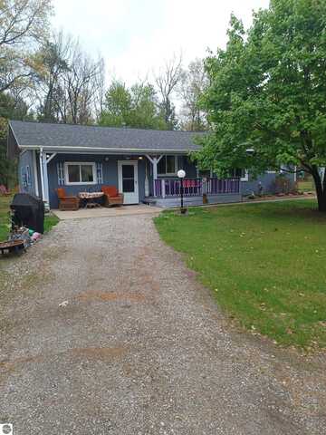 4440 M-65, Oscoda, MI 48750
