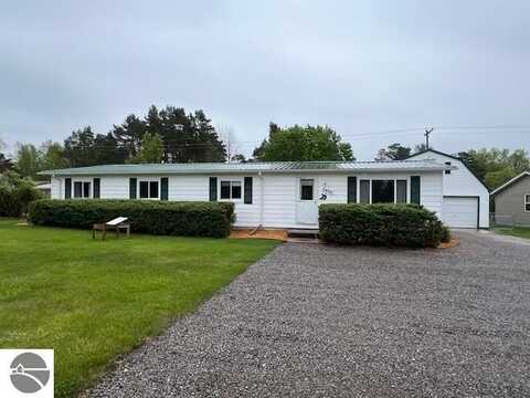 6465 M-55, Whittemore, MI 48770