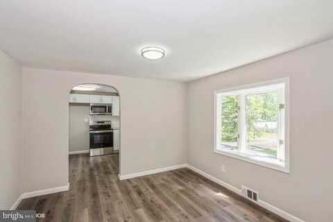 3715 REEDMAN AVENUE, LEVITTOWN, PA 19057