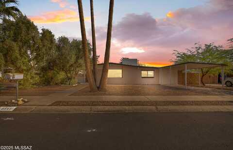 5541 E Mabel Street, Tucson, AZ 85712