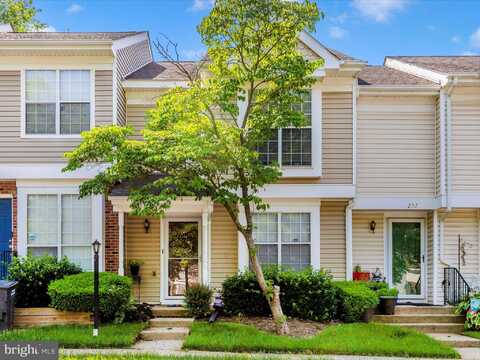 231 COVENTRY SQUARE, STERLING, VA 20164