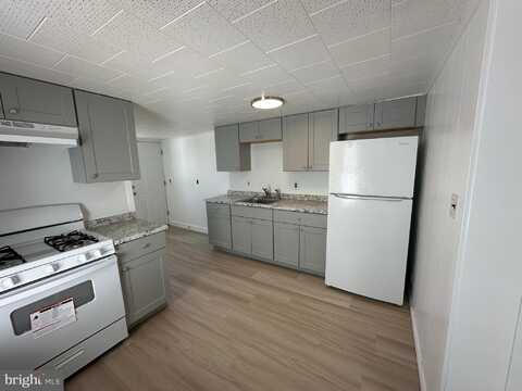 209 MAIN STREET, HAMILTON, NJ 08620