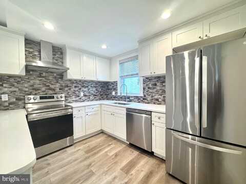 2226 FAIRMOUNT AVENUE, PHILADELPHIA, PA 19130
