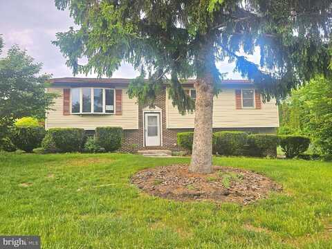811 POPLAR LANE, LEBANON, PA 17046