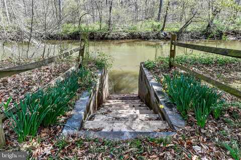 7809 LAKE DRIVE, MANASSAS, VA 20111