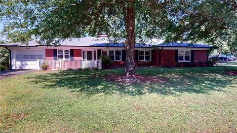2155 Fancy Gap Road, Mount Airy, NC 27030