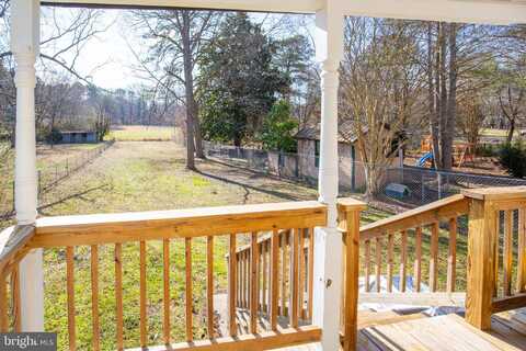 113 W MAIN ST, WAKEFIELD, VA 23888