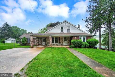 9446 E SPRINGFIELD ROAD, SEVEN VALLEYS, PA 17360