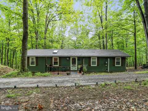 70 SENECA TRAIL, BERKELEY SPRINGS, WV 25411