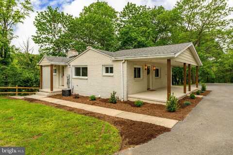 884 GRANGE ROAD, LEESPORT, PA 19533
