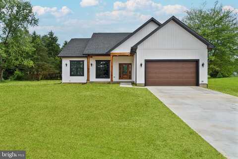 4054 APPLE HARVEST DRIVE, HEDGESVILLE, WV 25427