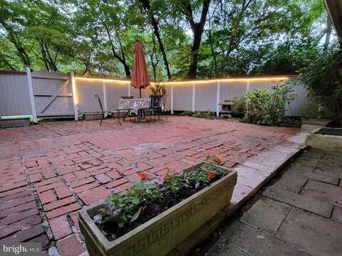 7415 ANNANWOOD COURT, ANNANDALE, VA 22003