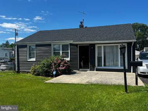 526 LARKSPUR STREET, PHILADELPHIA, PA 19116