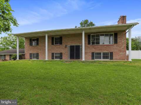 136 KIMBERLY DRIVE, MARTINSBURG, WV 25404