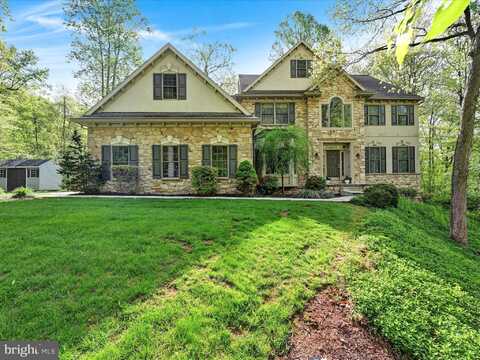2 CHICKADEE CIRCLE, PALMYRA, PA 17078