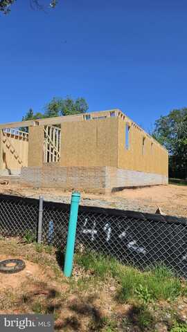 9208 4TH STREET, LANHAM, MD 20706