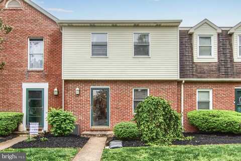 6 GARDEN COURT, ELIZABETHTOWN, PA 17022