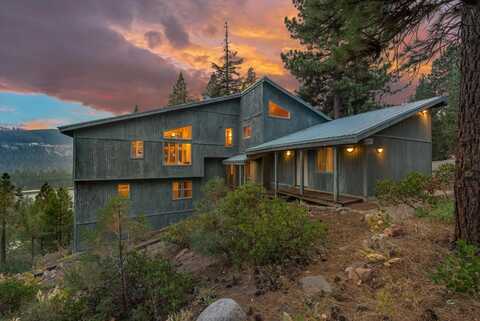 12821 Sierra Drive, Truckee, CA 96161