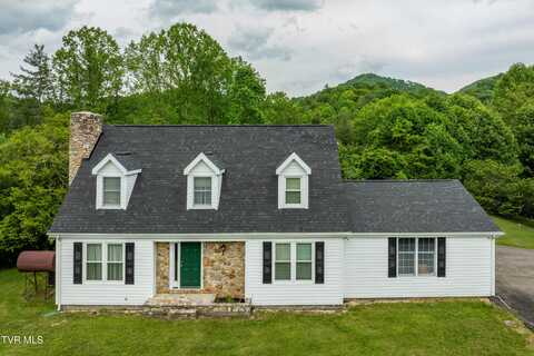 1546 Stage Road, Mountain City, TN 37683