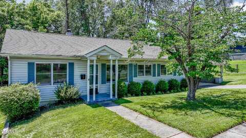 921 West Hillcrest Drive, Johnson City, TN 37604