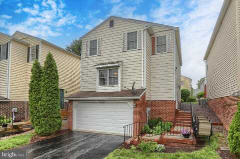 2217 HIGHLAND CIRCLE, HARRISBURG, PA 17110