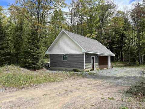 5322 Cross Cut, Florence T-WI, WI 54121