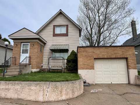 1110 N 2nd, Ishpeming, MI 49849