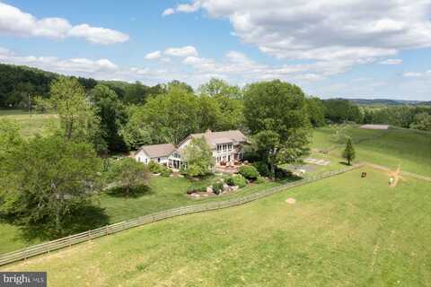 2965 ADAMS WAY, RIEGELSVILLE, PA 18077