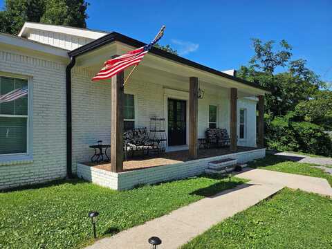14 DOWNARD Dr, Jasper, AL 35501