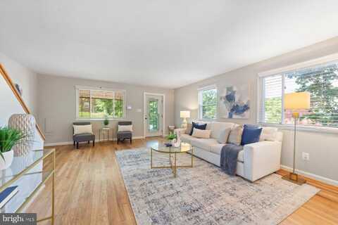 4612 KENDRICK ROAD, SUITLAND, MD 20746