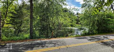 3203 N LAKESHORE DRIVE, BROWNS MILLS, NJ 08015