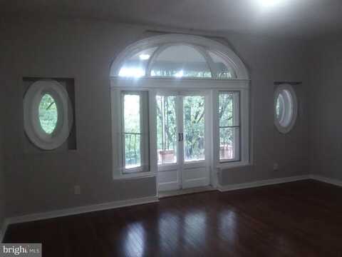2012 MOUNT ROYAL, BALTIMORE, MD 21217