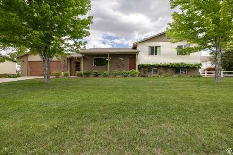 2155 W 900 N, Maeser, UT 84078