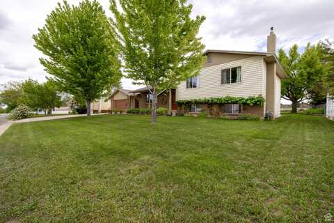 2155 W 900 N, Maeser, UT 84078