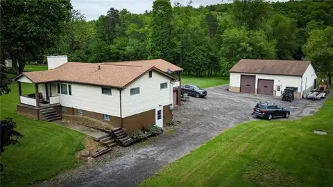 829 Saxonburg Rd, Jefferson, PA 16002