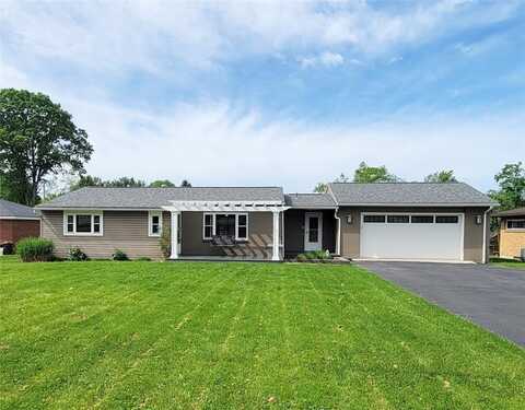 2216 Manor Dr, Manor, PA 16226
