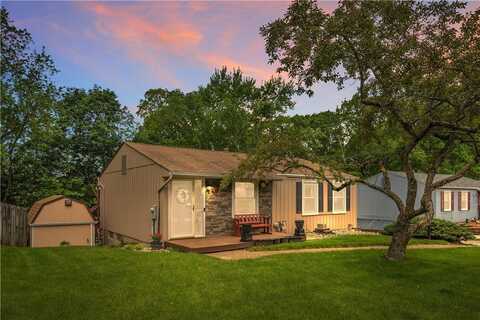 124 Skyline Dr, Plum, PA 15239